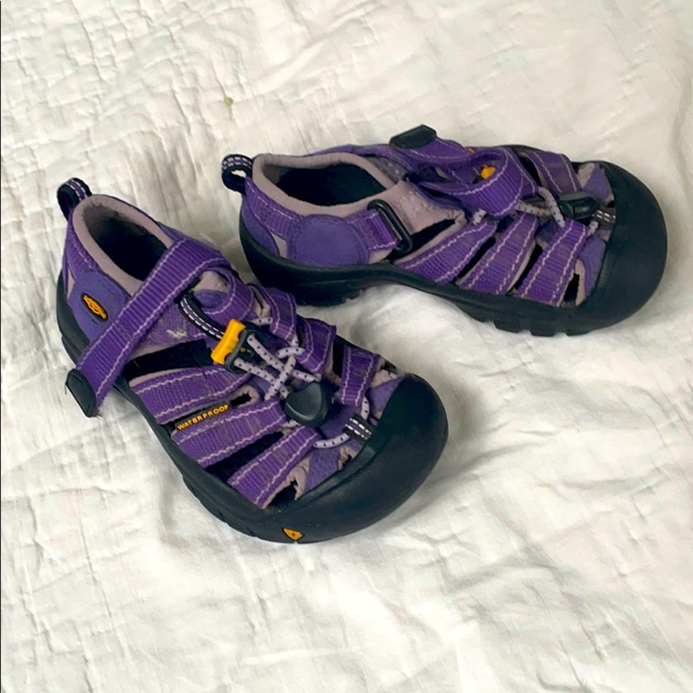 Girls purple keen Sandals